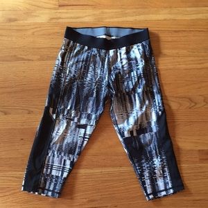 Adidas tech fit compression cropped leggings